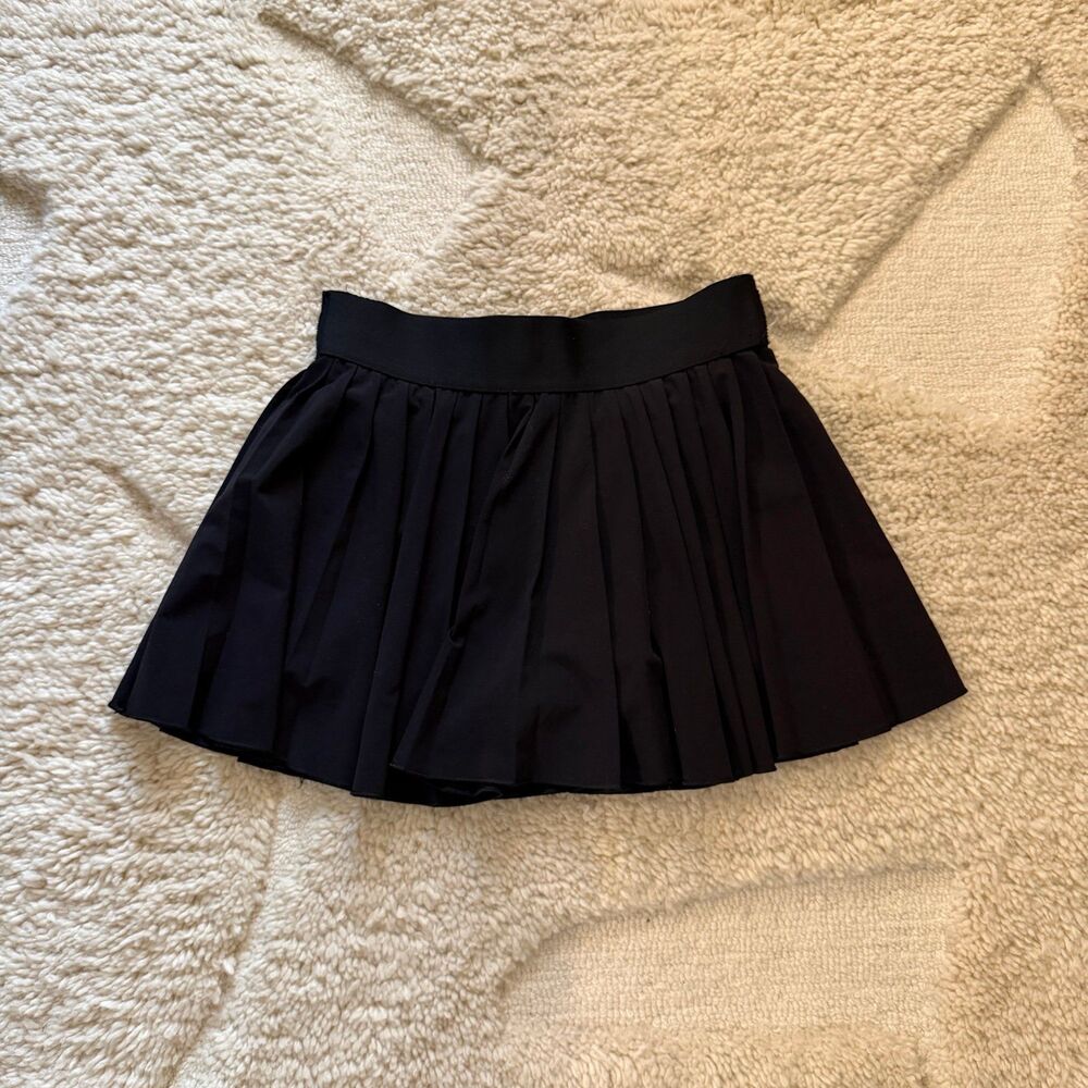 Aritzia TnAction TnaMOVE Pleated Tennis Skirt Skort Black - XS